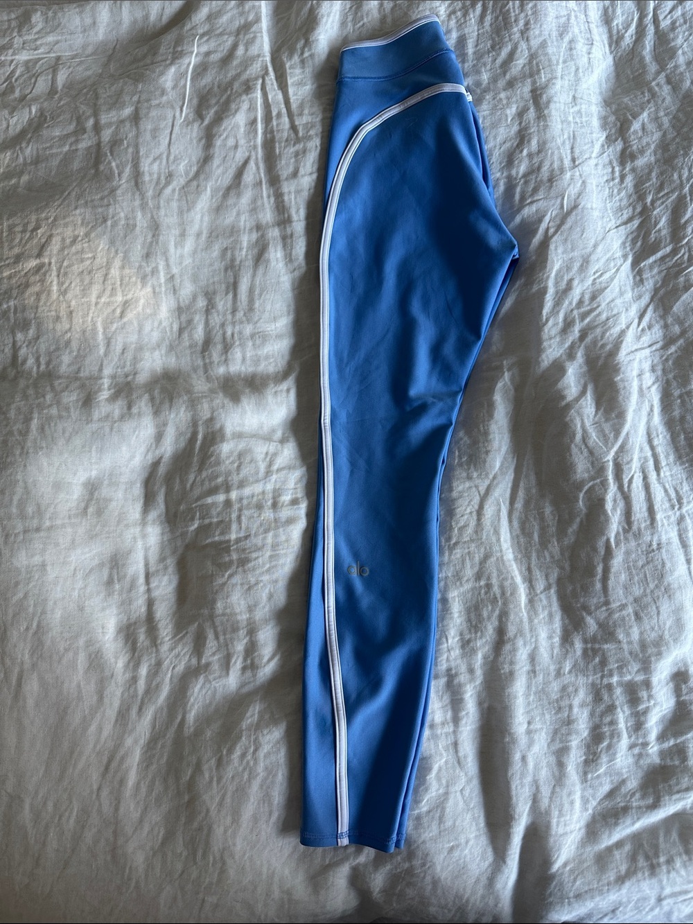 ALO Yoga Blue Leggings with White Side Trim